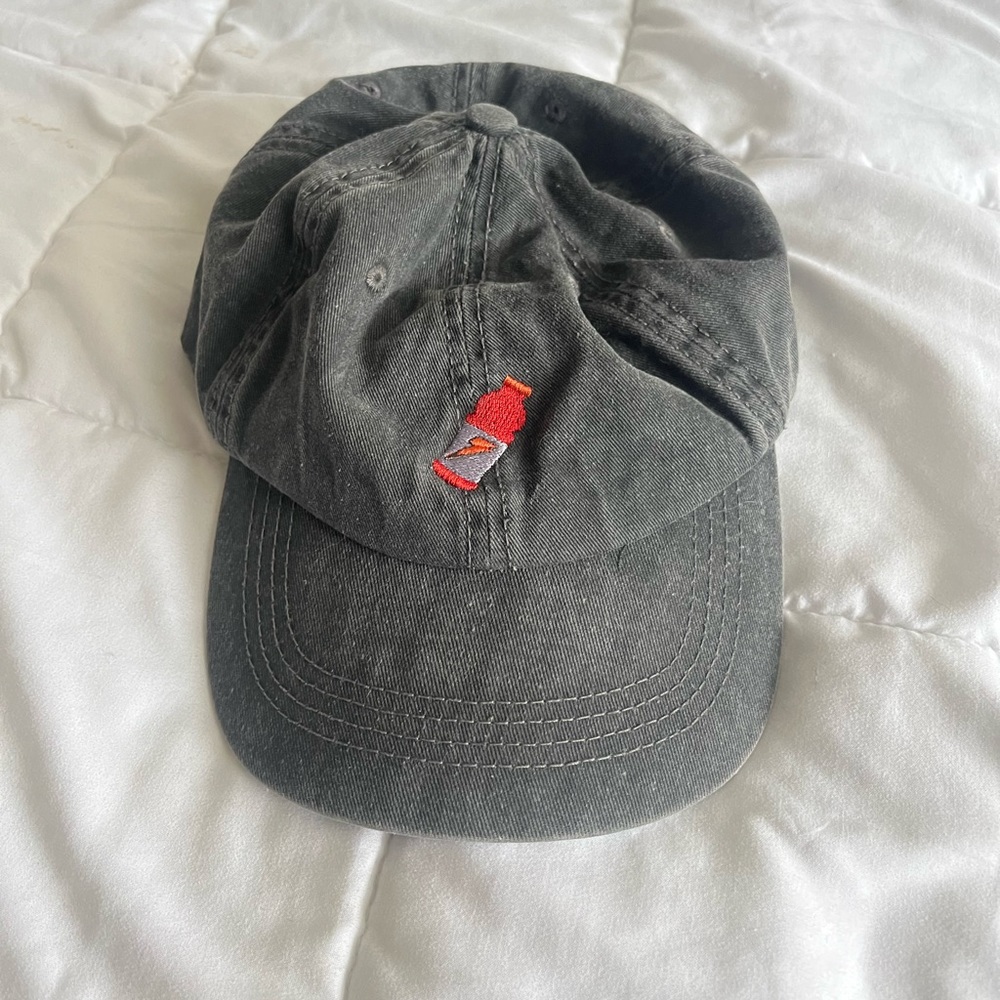 Gatorade Hat. Adjustable. Brand not mentioned.